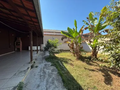 Casa com 2 Quartos à venda, 177m² no Braúnas, Belo Horizonte