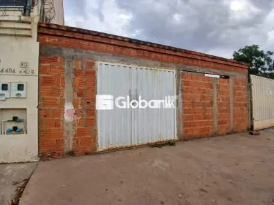 Lote/Terreno para alugar, 195m² no Vila Exposição, Montes Claros