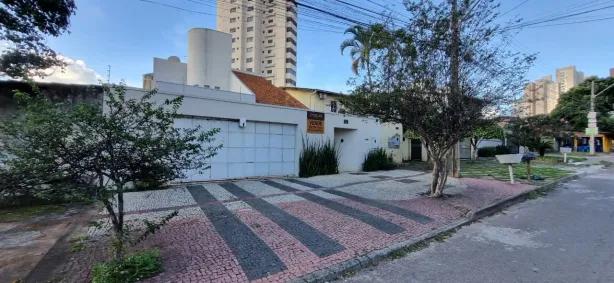 Casa com 5 Quartos à venda, 359m² no Parque Amazônia, Goiânia