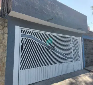 Sobrado com 4 Quartos à venda, 197m² no Parque Capuava, Santo André