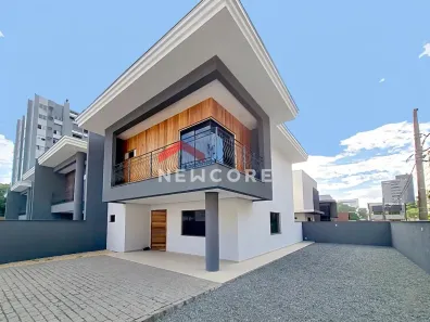 Sobrado com 3 Quartos à venda, 138m² no Centro, Joinville