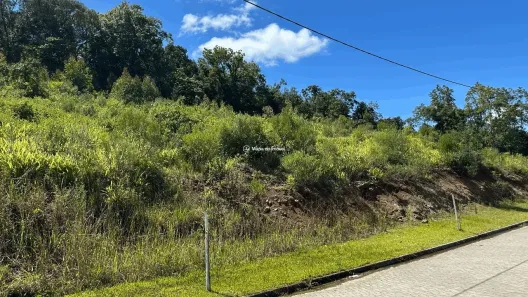 Lote/Terreno à venda, 324m² no Várzea Grande Avenida do Trabalhador, Gramado
