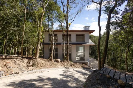 Casa com 3 Quartos à venda, 309m² no Parque das Orquídeas, Gramado
