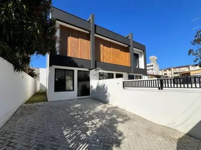 Casa com 3 Quartos à venda, 137m² no Ingleses do Rio Vermelho, Florianópolis