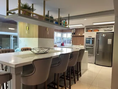 Casa com 4 Quartos à venda, 310m² no João Paulo, Florianópolis