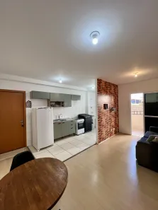 Apartamento com 2 Quartos para alugar, 45m² no Chácaras Aeroporto, Maringá
