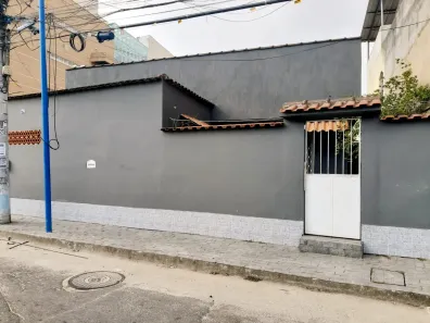Casa com 4 Quartos à venda, 200m² no Centro, São Gonçalo