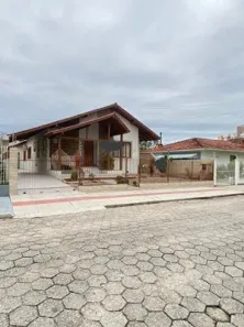 Casa com 3 Quartos à venda, 240m² no Centro, Palhoça