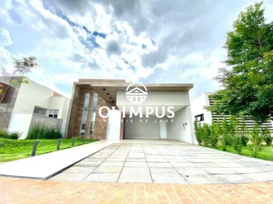Casa de Condomínio com 3 Quartos para alugar, 175m² no Shopping Park, Uberlândia