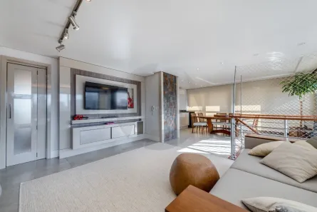 Apartamento com 2 Quartos para alugar, 155m² no Mont Serrat, Porto Alegre