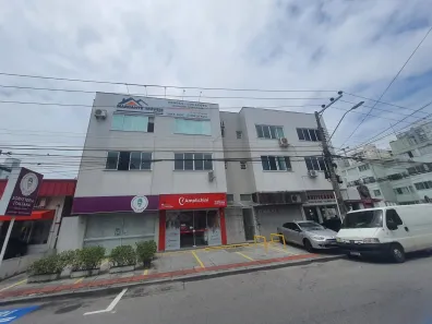 Sala Comercial para alugar, 25m² no Kobrasol, São José