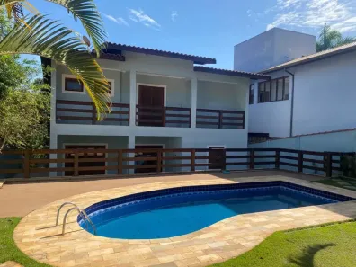 Casa de Condomínio com 3 Quartos para alugar, 350m² no Bosque do Vianna, Cotia