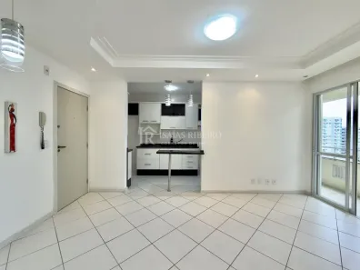 Apartamento com 2 Quartos à venda, 67m² no Barreiros, São José