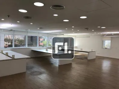 Sala Comercial para venda ou aluguel, 206m² no Vila Olímpia, São Paulo