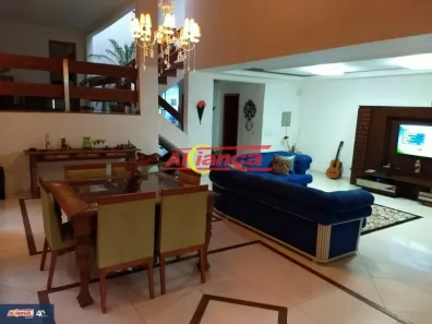 Sobrado com 4 Quartos à venda, 390m² no Vila Galvão, Guarulhos