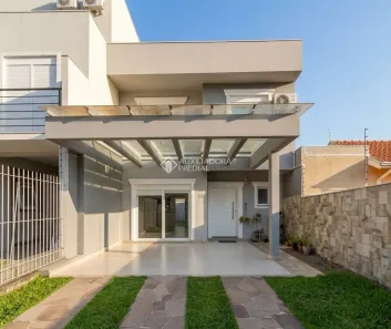 Casa com 3 Quartos à venda, 136m² no Cavalhada, Porto Alegre