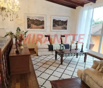 Casa de Condomínio com 4 Quartos para alugar, 500m² no Caraguatá, Mairiporã