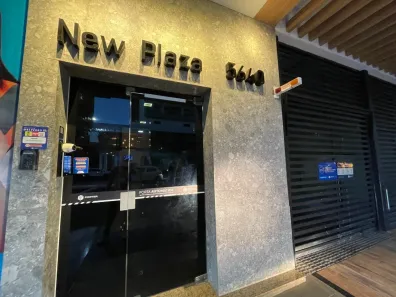 Apartamento com 1 Quarto para alugar, 43m² no Zona 07, Maringá