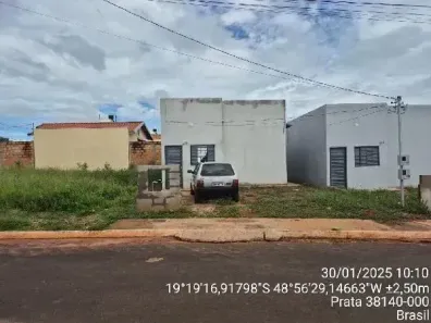 Casa com 2 Quartos à venda, 185m² no Prata, Prata