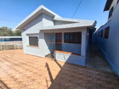 Imóvel Comercial com 3 Quartos para alugar, 85m² no Chácara Machadinho I, Americana