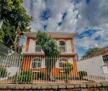 Casa com 3 Quartos para alugar, 200m² no Santa Maria Goretti, Porto Alegre