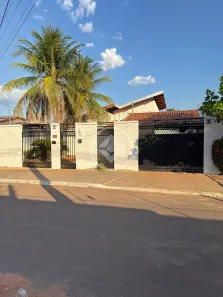 Casa com 5 Quartos à venda, 400m² no Plano Diretor Sul, Palmas
