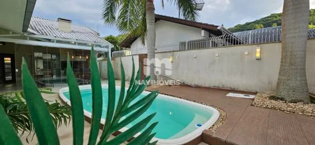 Casa com 3 Quartos à venda, 200m² no Ressacada, Itajaí