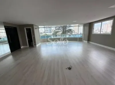 Apartamento com 3 Quartos para alugar, 170m² no Osvaldo Rezende, Uberlândia