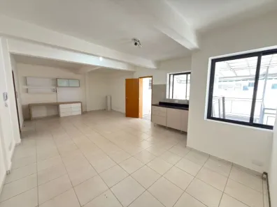 Kitnet com 1 Quarto para alugar, 60m² no Zona 01, Maringá