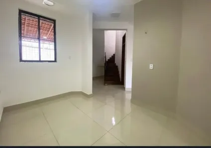Sobrado com 4 Quartos para alugar, 240m² no Olho D'Água, São Luís