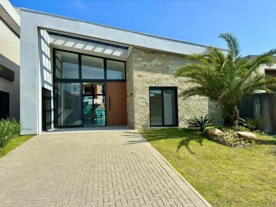 Casa de Condomínio com 4 Quartos à venda, 195m² no , Xangri-Lá