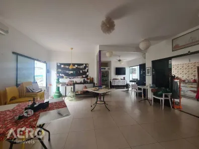 Casa com 3 Quartos para venda ou aluguel, 300m² no Vila Santa Tereza, Bauru