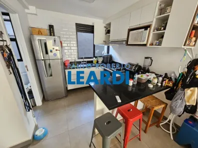 Casa de Condomínio com 2 Quartos para venda ou aluguel, 100m² no Vila Ipojuca, São Paulo