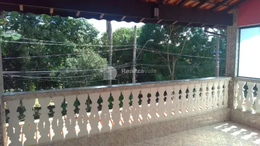 Sobrado com 3 Quartos à venda, 233m² no Jardim Terras de São João, Jacareí