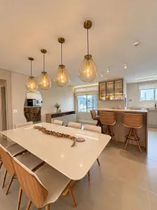 Apartamento com 3 Quartos para alugar, 140m² no Centro, Balneário Camboriú