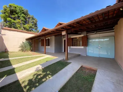 Casa com 3 Quartos à venda, 236m² no Paquetá, Belo Horizonte