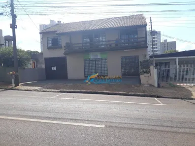 Sobrado com 7 Quartos à venda, 1010m² no Cancelli, Cascavel