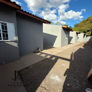 Casa com 2 Quartos à venda, 49m² no Jardim Colúmbia, Campo Grande
