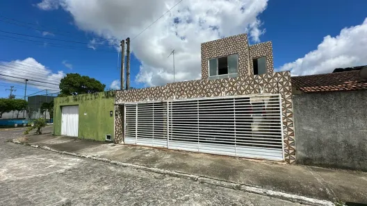Casa de Condomínio com 3 Quartos à venda, 200m² no Cidade Universitária, Maceió