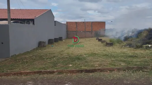 Lote/Terreno à venda, 240m² no Conjunto Café, Londrina