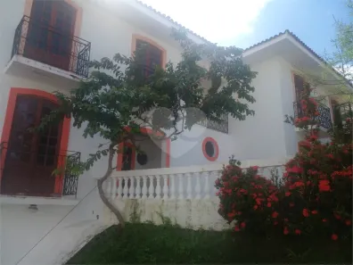 Casa com 4 Quartos à venda, 460m² no Vila Laura, Salvador
