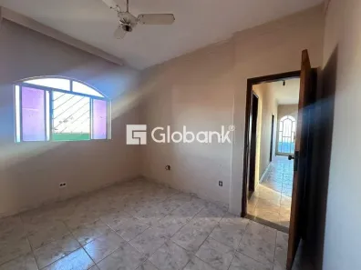 Cobertura com 3 Quartos à venda, 228m² no Alto São João, Montes Claros