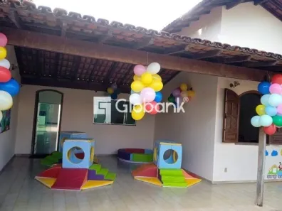Casa com 5 Quartos à venda, 163m² no Cândida Câmara, Montes Claros