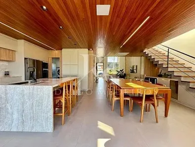 Casa de Condomínio com 3 Quartos à venda, 301m² no Pedra Branca, Palhoça
