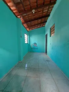 Casa com 2 Quartos para alugar, 101m² no São Benedito, Uberaba