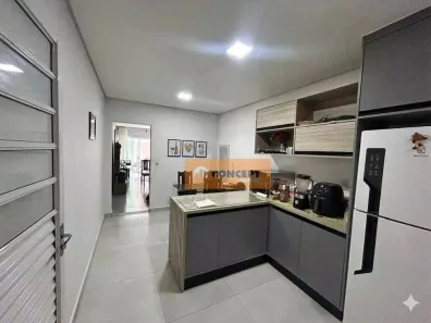 Casa com 3 Quartos à venda, 130m² no Jardim Cintia, Mogi das Cruzes