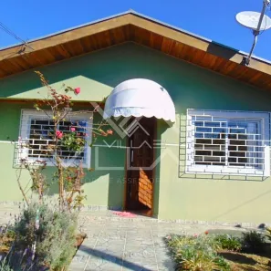 Casa com 3 Quartos para alugar, 128m² no Orleans, Curitiba