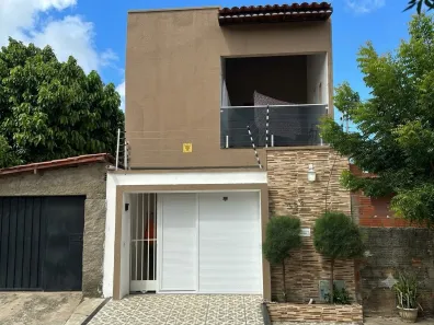 Sobrado com 3 Quartos à venda, 130m² no Cascavel, Cascavel