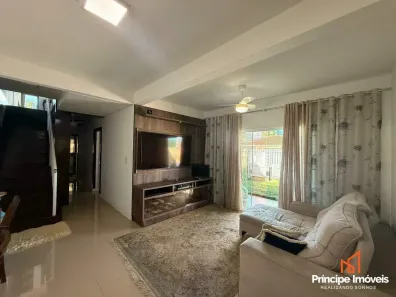 Casa com 3 Quartos à venda, 275m² no Anita Garibaldi, Joinville