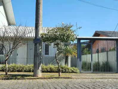 Casa com 3 Quartos à venda, 327m² no Interlagos, Caxias do Sul